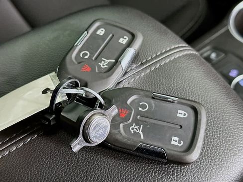 Used 2022 GMC Terrain SLE w/ Driver Convenience Package image 21