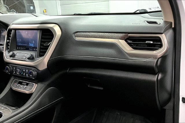 Used 2023 GMC Acadia Denali w/ Trailering Package AWD/4WD image 19