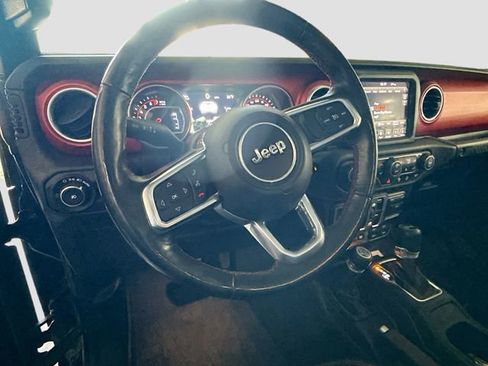 Used 2018 Jeep Wrangler Unlimited Rubicon w/ Dual Top Group image 12