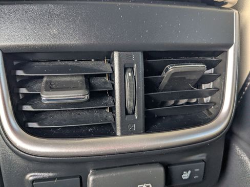 Used 2020 Subaru Legacy Limited image 29