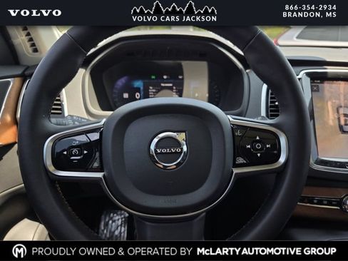 Used 2024 Volvo XC90 B5 Plus w/ Protection Package Premier AWD/4WD image 22