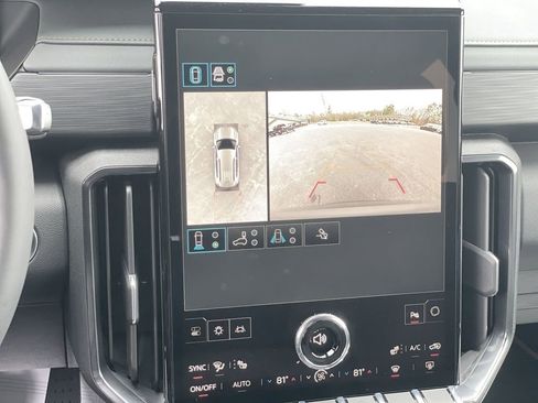 New 2026 GMC Acadia AT4 image 19