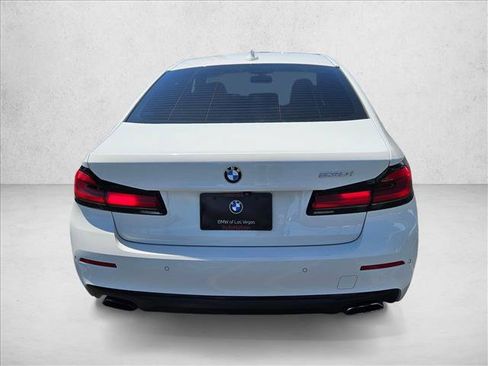 Used 2021 BMW 530i w/ Convenience Package RWD image 13