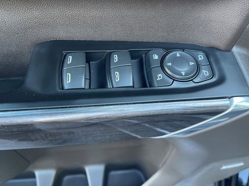 Used 2019 Chevrolet Silverado 1500 LTZ w/ LTZ Convenience Package image 19