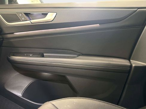 New 2026 Volkswagen Atlas Cross Sport SEL R-Line image 22