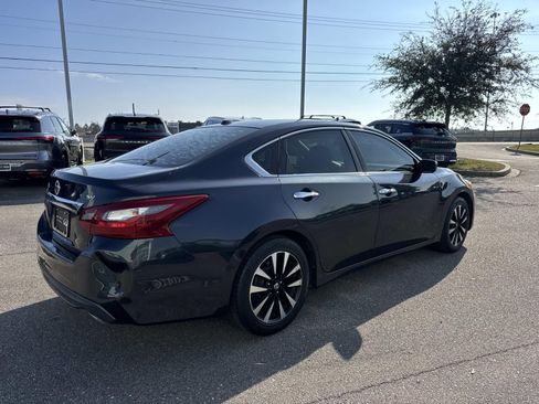 Used 2018 Nissan Altima 2.5 SV image 5