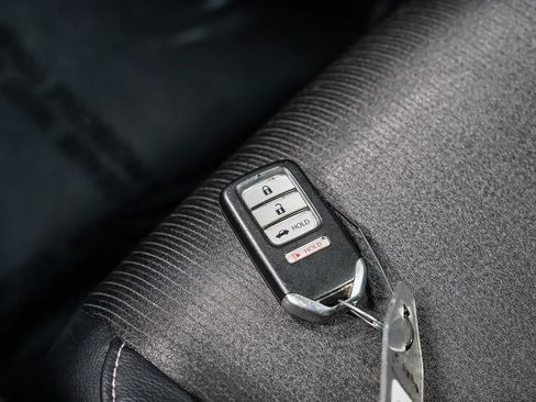 Used 2018 Honda Accord Sport image 28