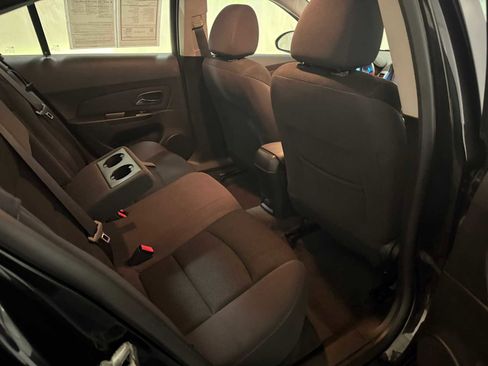 Used 2014 Chevrolet Cruze LT image 25
