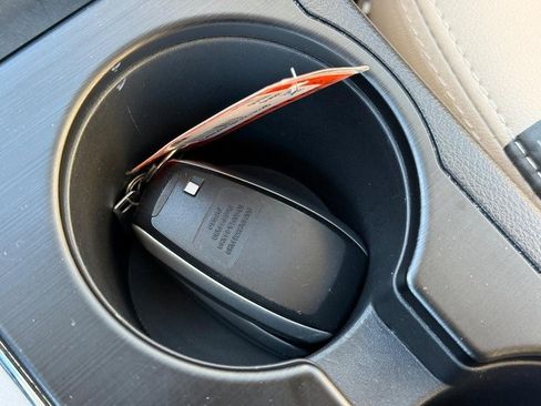 Used 2017 Subaru Outback 2.5i Limited image 30