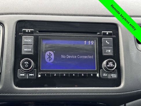 Used 2021 Honda HR-V LX image 14