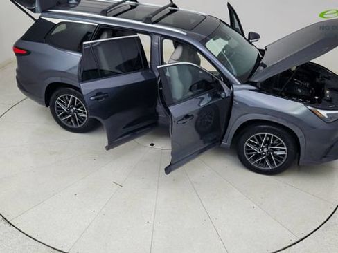 Used 2025 Lexus TX 350 AWD w/ Technology Package image 88