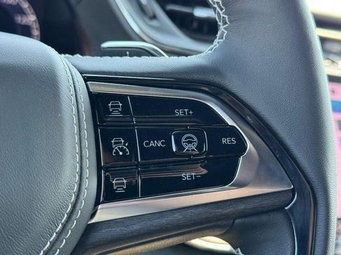 New 2025 Jeep Grand Cherokee L Overland w/ Advanced Protech Group III AWD/4WD image 21