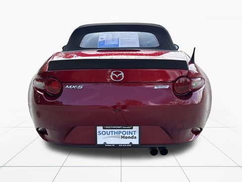 Used 2019 MAZDA MX-5 Miata Sport w/ I-ACTIVSENSE Sport Package image 7