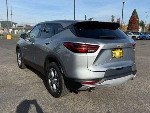 Used 2024 Chevrolet Blazer LT image 6