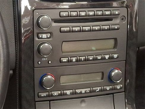 Used 2013 Chevrolet Corvette Convertible image 7