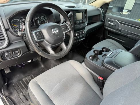 Used 2019 RAM 3500 Big Horn image 9