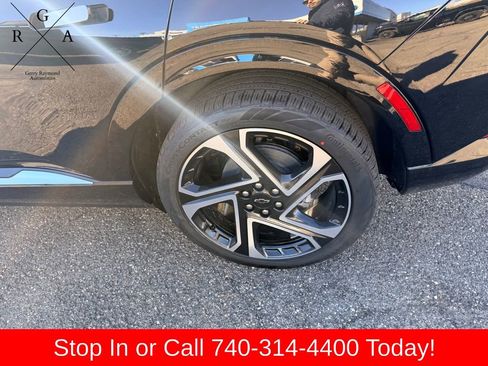 New 2026 Chevrolet Equinox EV LT w/ Convenience Package II FWD image 9