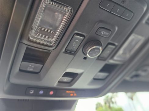 Used 2021 Cadillac Escalade Sport Platinum image 47