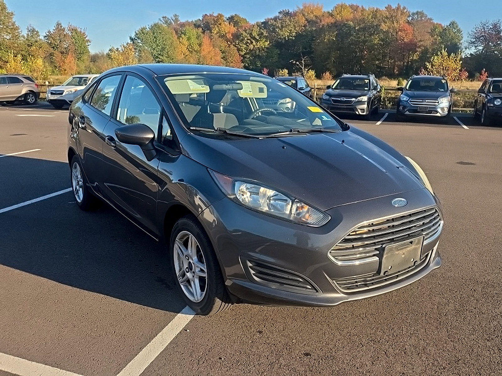 Used 2017 Ford Fiesta SE FWD image 3