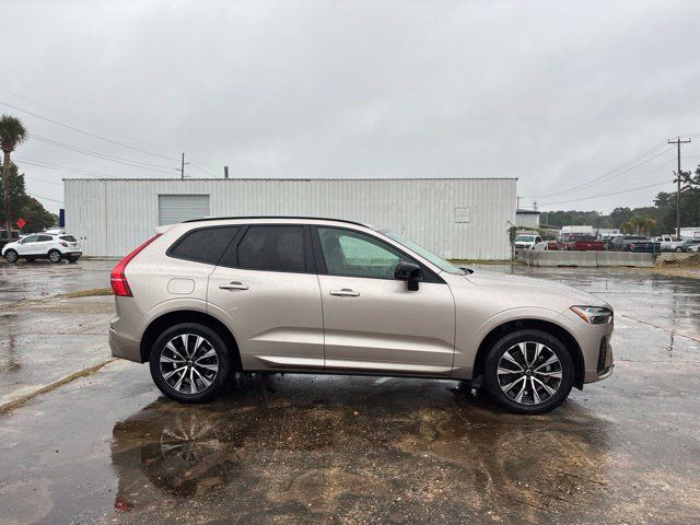Used 2024 Volvo XC60 B5 Core w/ Climate Package AWD/4WD image 2