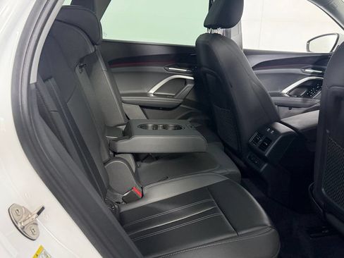 Used 2025 Audi Q5 Premium w/ Convenience Package AWD/4WD image 28