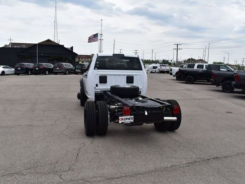 New 2025 RAM 4500 Tradesman AWD/4WD image 7