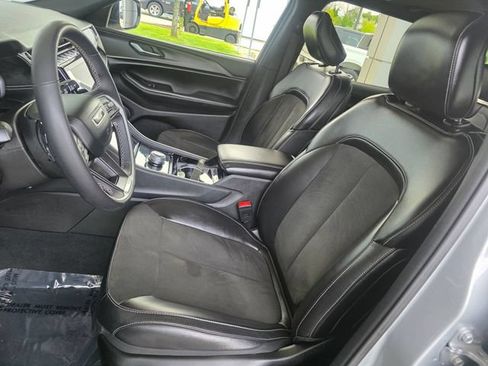 Used 2023 Jeep Grand Cherokee L Laredo AWD/4WD image 25