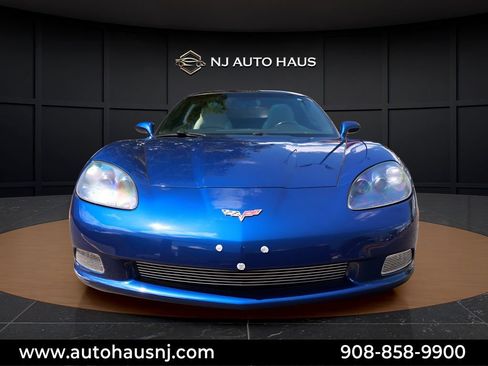 Used 2006 Chevrolet Corvette Coupe w/ Preferred Equipment Group RWD image 3
