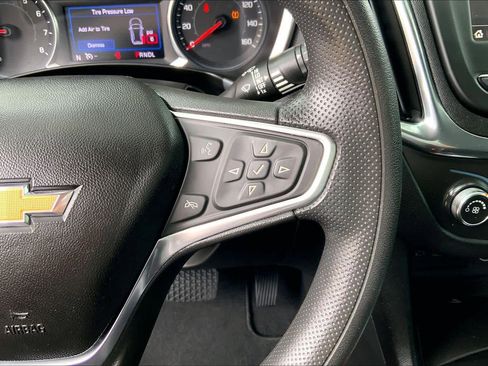 Used 2019 Chevrolet Equinox LT FWD image 19