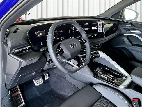 New 2025 Audi SQ5 Premium Plus image 7