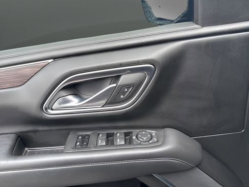 Used 2023 Chevrolet Suburban LT image 14