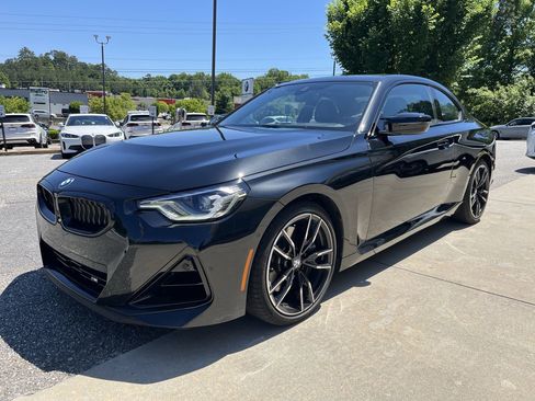 Certified 2025 BMW M240i Coupe RWD image 4