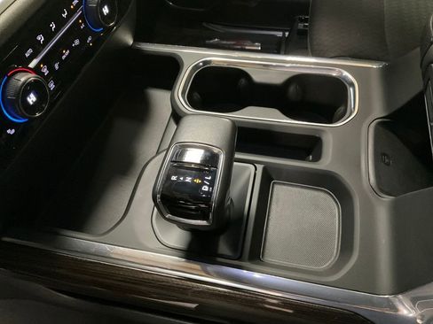 Certified 2022 Chevrolet Silverado 1500 RST image 24