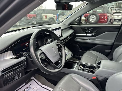 Used 2022 Lincoln Corsair Reserve w/ Sport Package image 10