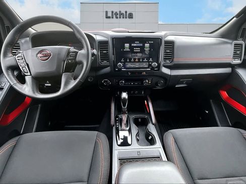 Used 2024 Nissan Frontier PRO-4X w/ Pro Convenience Package image 10