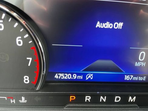 Used 2020 Ford Explorer XLT w/ Equipment Group 202A AWD/4WD image 15