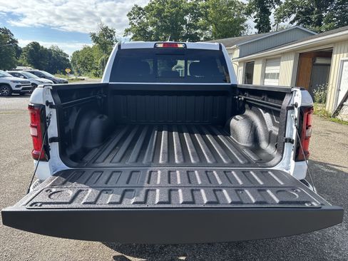 New 2026 RAM 1500 Big Horn AWD/4WD image 6