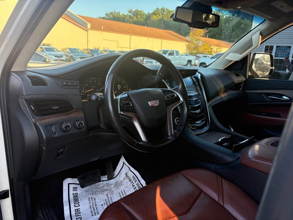 Used 2015 Cadillac Escalade ESV Premium AWD/4WD image 16
