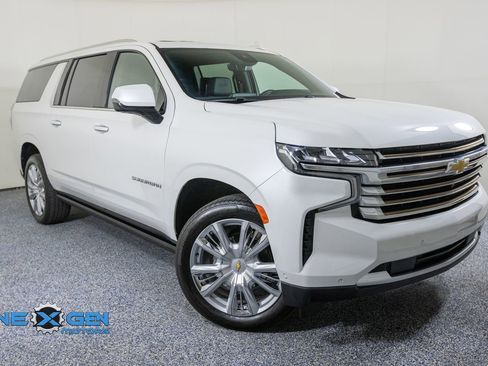 Used 2024 Chevrolet Suburban High Country w/ Advanced Technology Package AWD/4WD image 1
