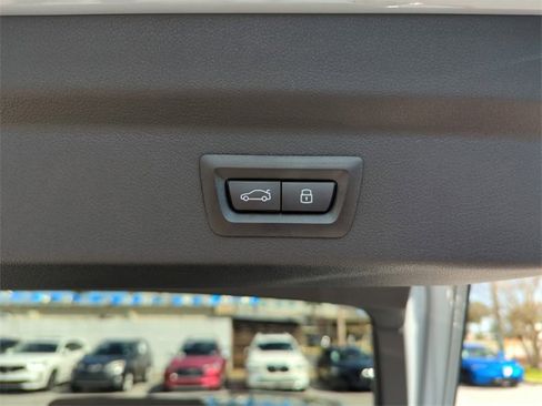 Used 2025 BMW X2 xDrive28i image 31