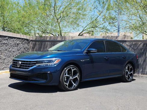 Used 2020 Volkswagen Passat 2.0T R-Line FWD image 4