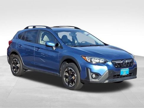 Used 2023 Subaru Crosstrek 2.0i Premium image 1