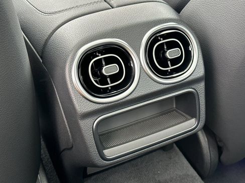 New 2025 Mercedes-Benz C 300 4MATIC Sedan image 13