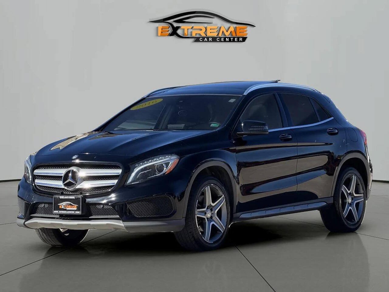 Used 2016 Mercedes-Benz GLA 250 4MATIC w/ Premium Package image 1