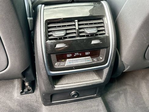 Used 2020 BMW X5 xDrive40i w/ Premium Package AWD/4WD image 27