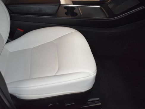 Used 2023 Tesla Model 3 Long Range AWD/4WD image 16