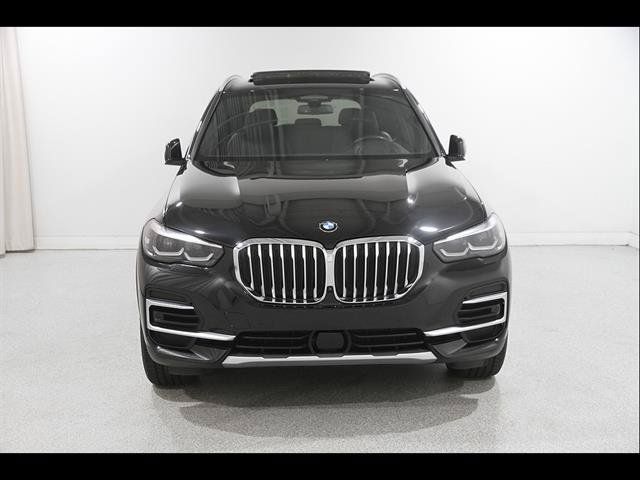 Used 2023 BMW X5 xDrive40i AWD/4WD image 2