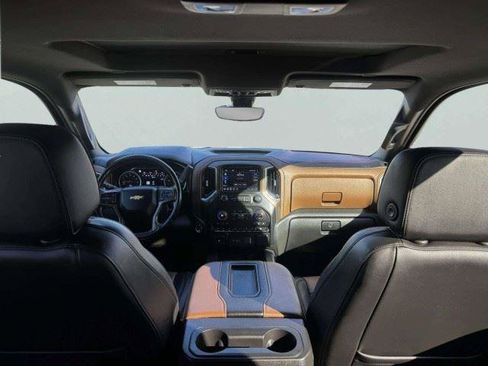 Used 2021 Chevrolet Silverado 1500 High Country w/ Technology Package RWD image 50