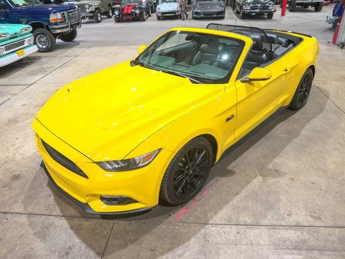 Used 2016 Ford Mustang GT Premium w/ Equipment Group 401A RWD image 15