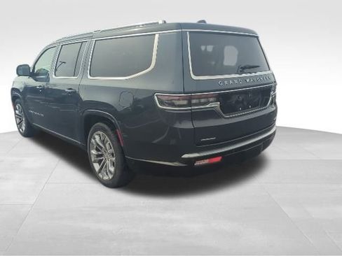 Used 2023 Jeep Grand Wagoneer L Series II w/ Convenience Group III image 10